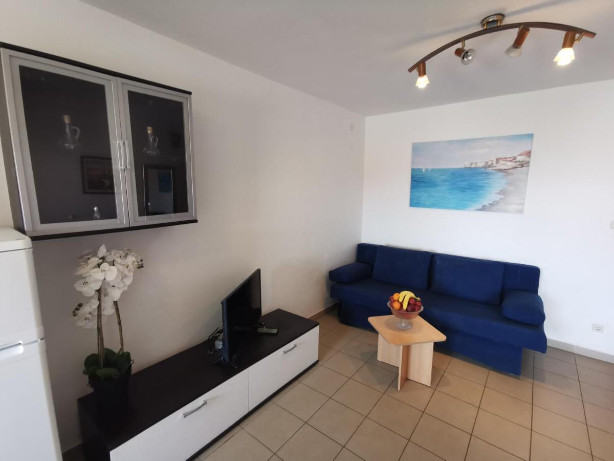 Anamar Apartments Novaglia Esterno foto