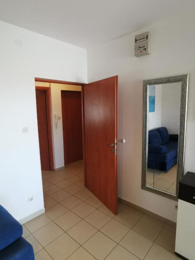 Anamar Apartments Novaglia Esterno foto